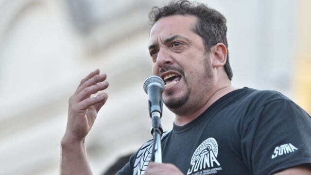 El Gobierno llamó a una jornada de negociaciones por el conflicto del neumático.