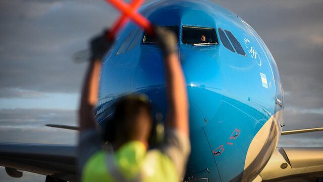 Un nuevo vuelo de Aerolíneas Argentinas parte este mediodía a China en busca de 1.000.000 de dosis de Sinopharm. Presidencia