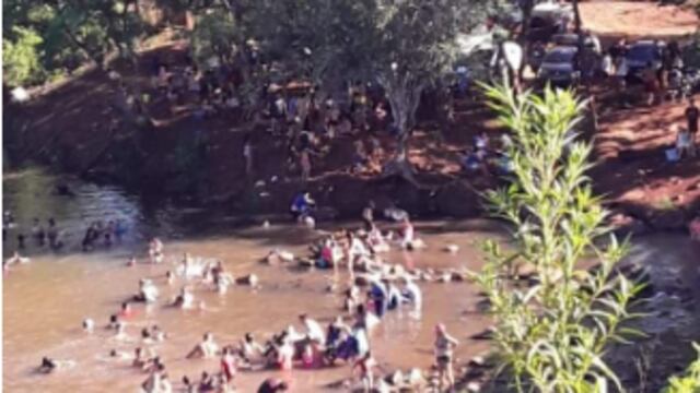 Arroyos con multitud de personas