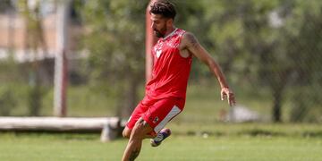 Cucchi marcó un gol y sigue recuperando ritmo. Pide pista para ser titular el sábado (Foto: Prensa IACC).