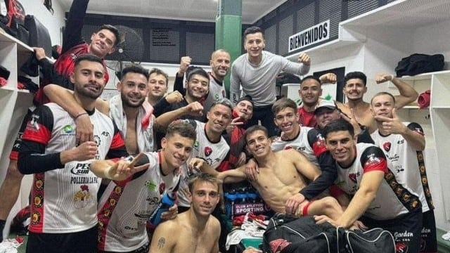 Sporting superó a Villa Mitre 2 a 0 como visitante