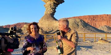 Lizy Tagliani y Marley grabando su programa y celebrando Año Nuevo en el Valle de Luna