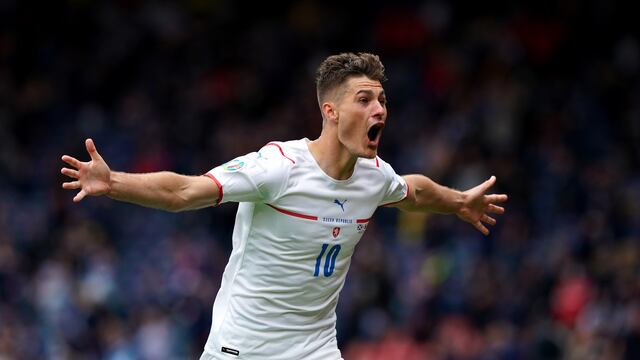Golazo de Patrik Schick en la Eurocopa.
