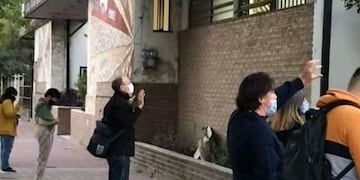 Oración frente al Hospital de Rafaela