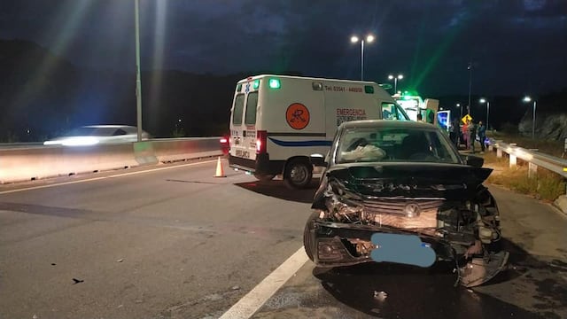 Violento accidente en la Variante Costa Azul.