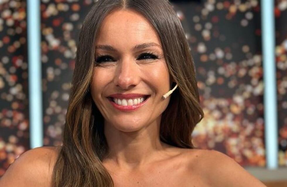 Pampita deslumbró en Miami con una microbikini infartante y dejó sin palabras a sus fans