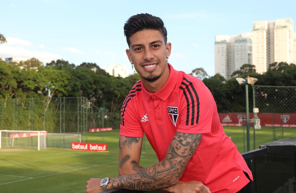 Emiliano Rigoni fue presentado en el San Pablo