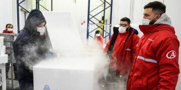 El Ministerio de Salud comenzó este sábado 6 de marzo de 2021 con la distribución de 395.850 dosis de Sputnik V en todo el país. (Presidencia)