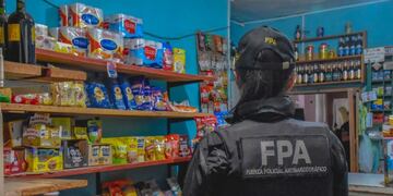 Detuvieron a un hombre por venta ilegal de drogas.