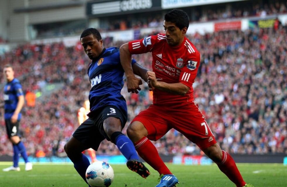 Patrice Evra confesó que un día casi agrede a Luis Suárez en la calle