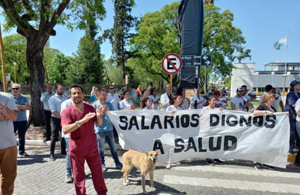 Movilización de los trabajadores de la salud en el Centro Cívico