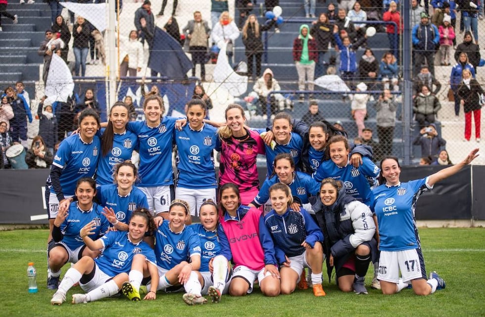 En un duelo clave, el femenino de Talleres goleó a Deportivo Maipú y mantiene la ilusión por el ascenso