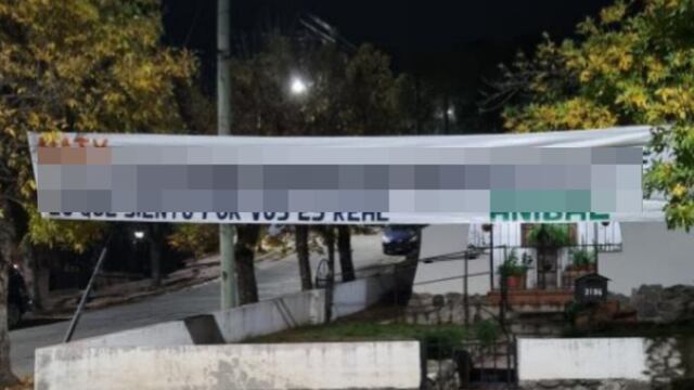 Le dedicó un tierno mensaje de amor pero las miradas fueron a un error de ortografía que tenía.