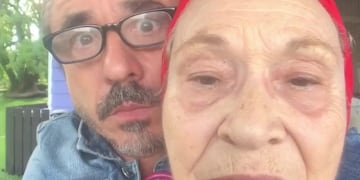 La madre del humorista no le perdonó una en relación a sus negocios en redes sociales. (@pablo_grana)