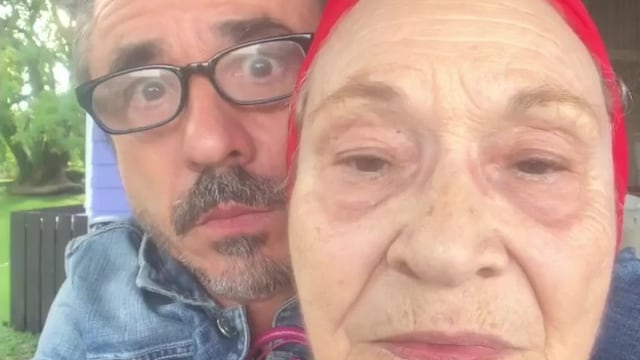 La madre del humorista no le perdonó una en relación a sus negocios en redes sociales. (@pablo_grana)