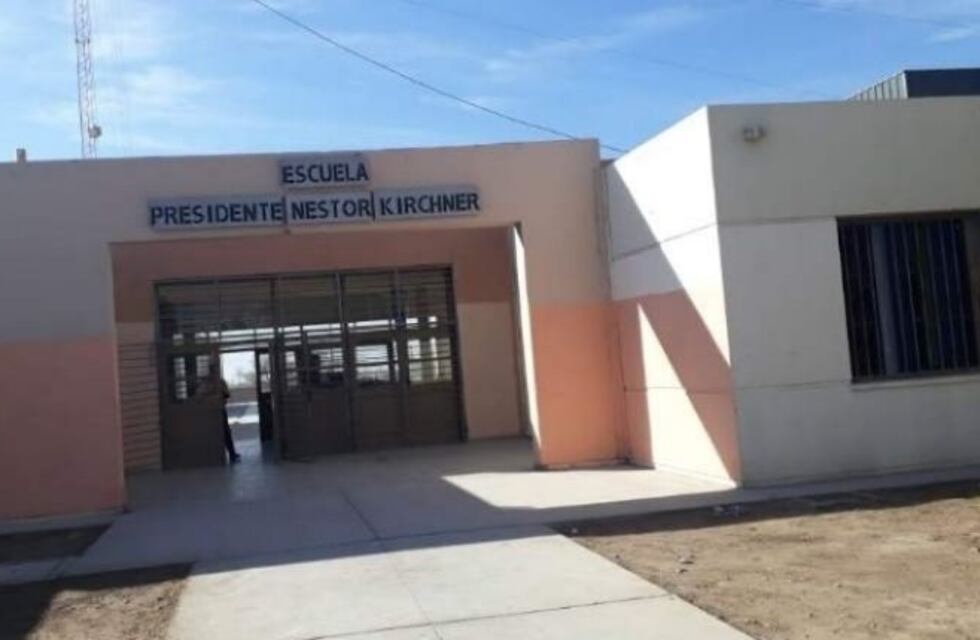 Escándalo en escuela de Albardón salpica a la ex directora por falsificación de títulos