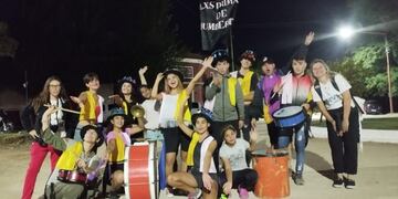 La Murga del Programa Envión de Tres Arroyos participó en los festejos de Carnaval de Cascallares