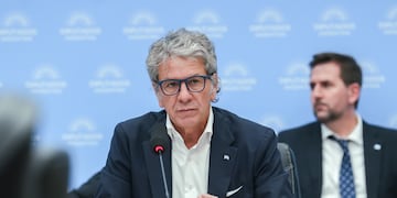 El titular de ARCA, Juan Pazo, en la Comisión de Presupuesto y Hacienda (Foto: HCDN)