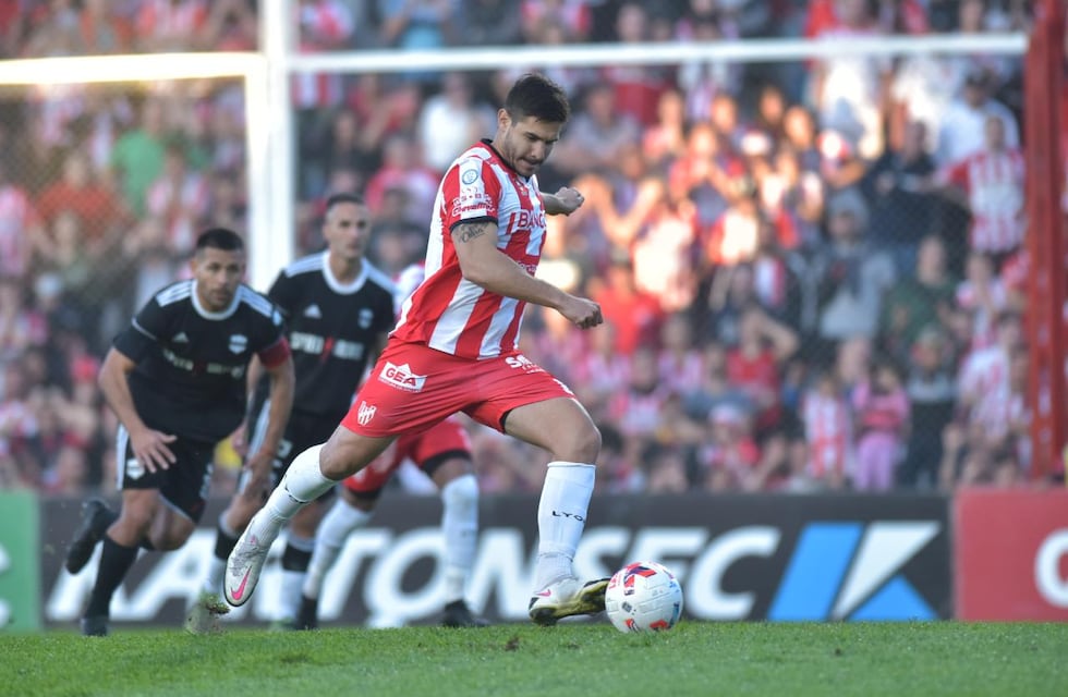 Video: de penal, Instituto pasó al frente por su goleador Graciani