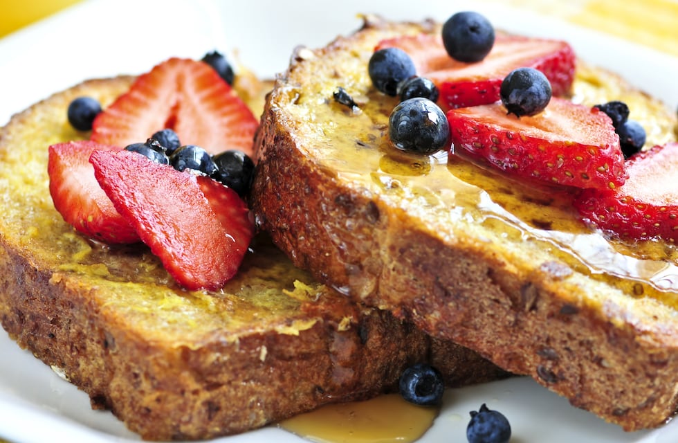 Cómo hacer tostadas francesas: la receta para aprovechar el pan dulce que sobró de las Fiestas