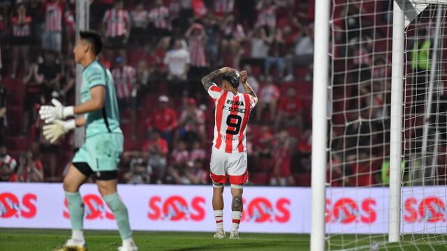 Instituto perdió frente a un Barracas Central que había ganado un sólo partido en el torneo y estaba último (Facundo Luque / La Voz).