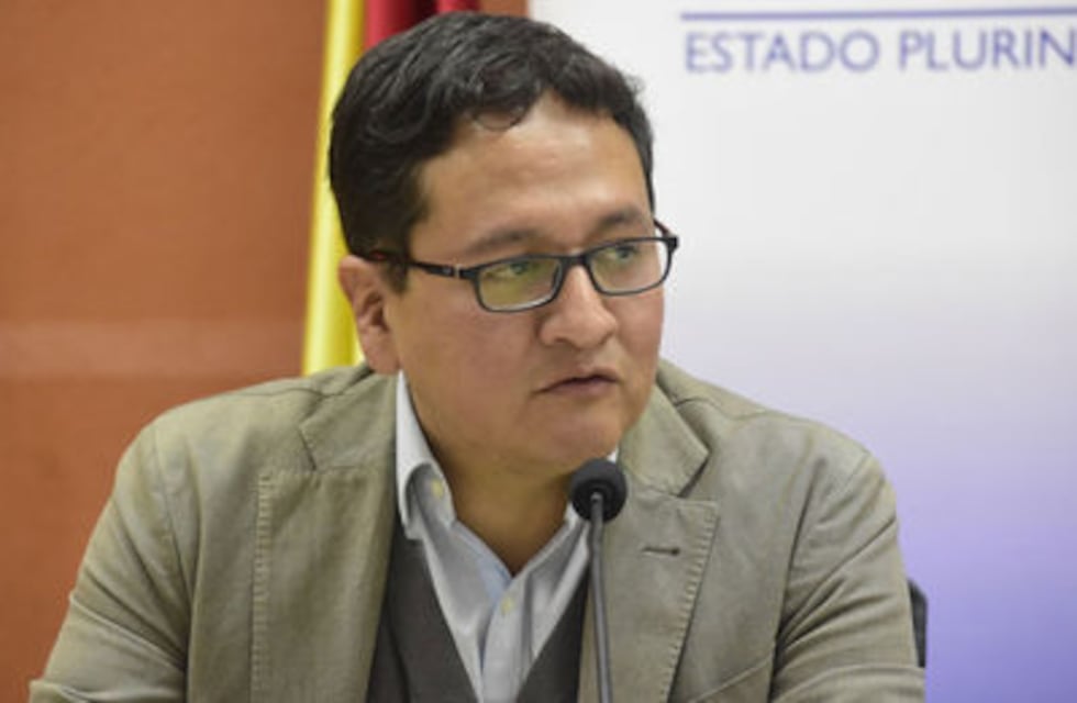 El vicecanciller y viceministro de Salud de Bolivia negaron que el salteño no recibió atención médica tras su accidente