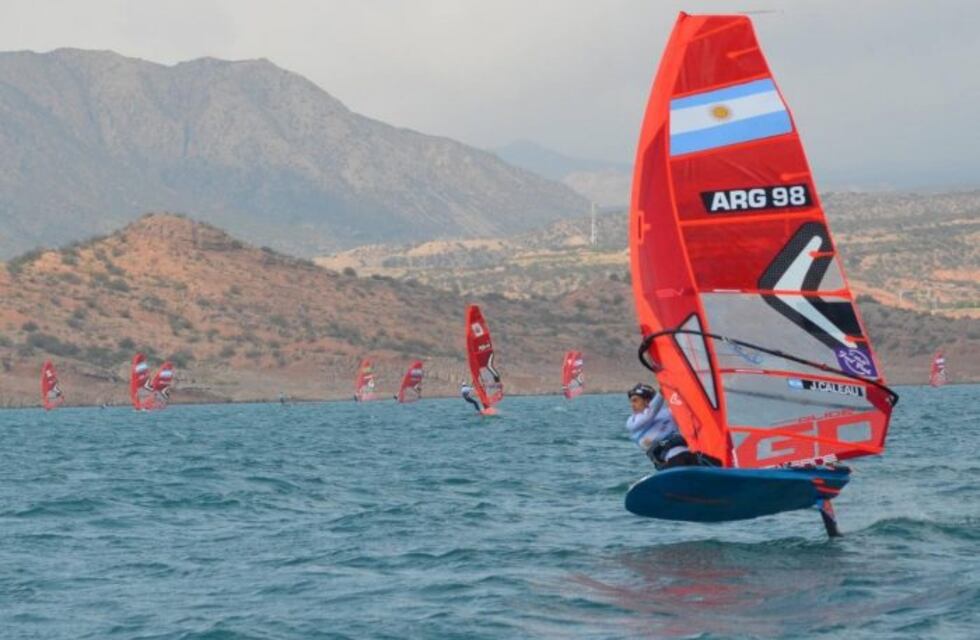 Windsurf: el mendocino Juan Caleau estará en los Juegos Suramericanos de Playa de Colombia 2023
