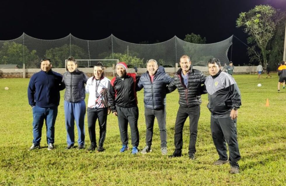 Realizaron clínica de fútbol en Colonia Victoria