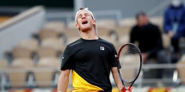 La fustración del Peque Schwartzman en pleno partido, cuando le pidió a Chela, que no le dijera más: "Vamos". / Gentileza.