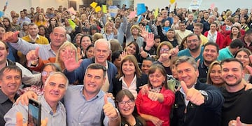 Patricia Bullrich con los candidatos chaqueños de JxC.