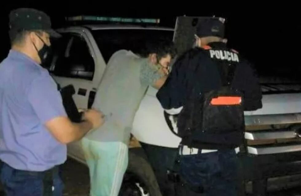 Manejaba en estado de ebriedad, despistó y terminó detenido