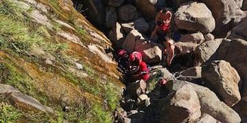 La mujer fue rescatada por personal de Duar y Bomberos de Córdoba.