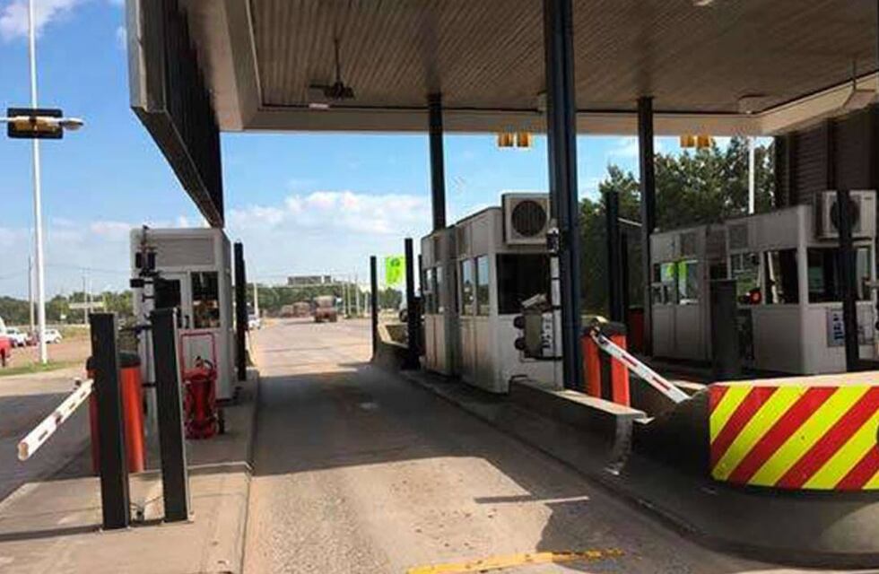 Autopista Rosario - Santa Fe: levantan barreras por reclamo sindical
