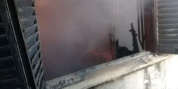 Pérdida casi total de una vivienda por el fuego