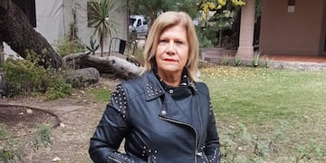 Gladys García, una mujer que resignificó la historia del accidente de su hija para plasmarlo en un libro.