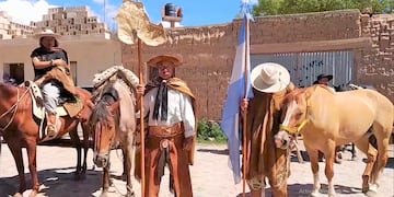 La Marcha Evocativa Patriótica a caballo "General Manuel Eduardo Arias" llegó este miércoles a Humahuaca.