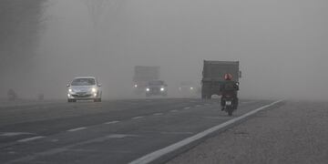 Se esperan fuertes ráfagas de viento Zonda por la tarde en toda la región.