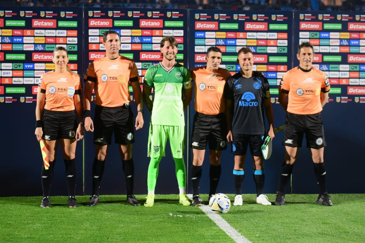 Belgrano recibió a San Martín de San Juan en el Gigante de Alberdi. (José Gabriel Hernández / La Voz)