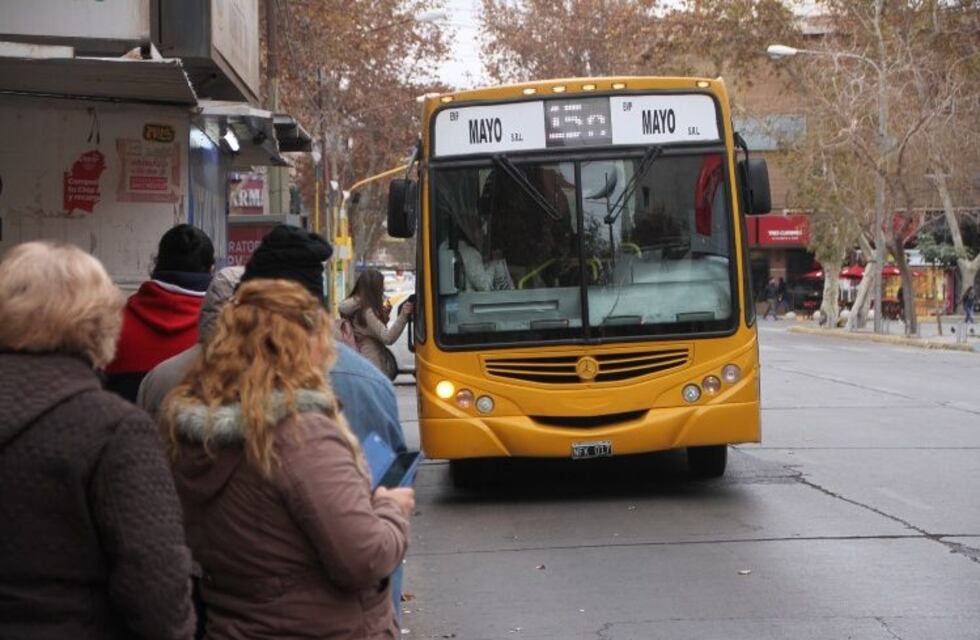 Afirman que la frecuencia de los colectivos volverá a funcionar al 100% en San Juan
