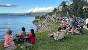 Villa Carlos Paz registró un intenso movimiento turístico durante el fin de semana largo con 80% de ocupación hotelera