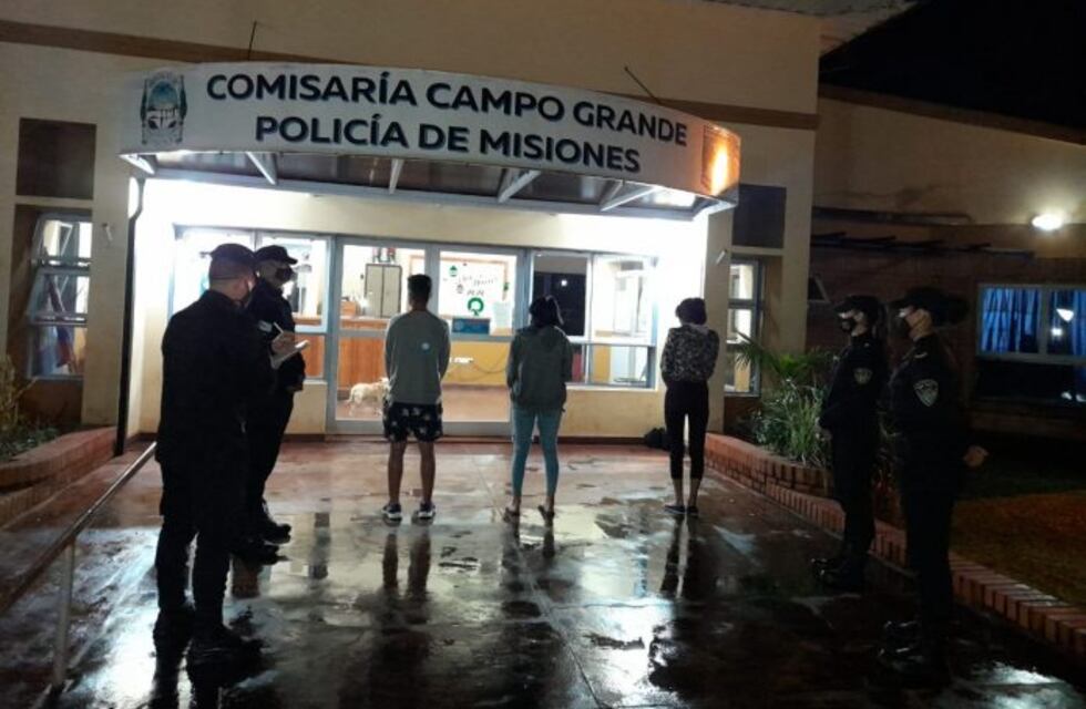 Tres jóvenes fueron detenidos en Campo Grande acusados de causar destrozos en el auto de un vecino