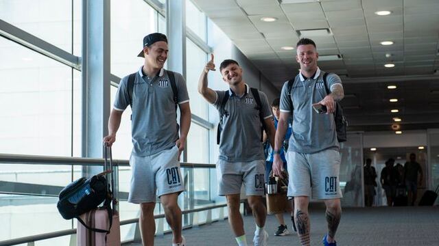 El plantel de Talleres viajó para enfrentar este sábado al puntero Defensa y Justicia.