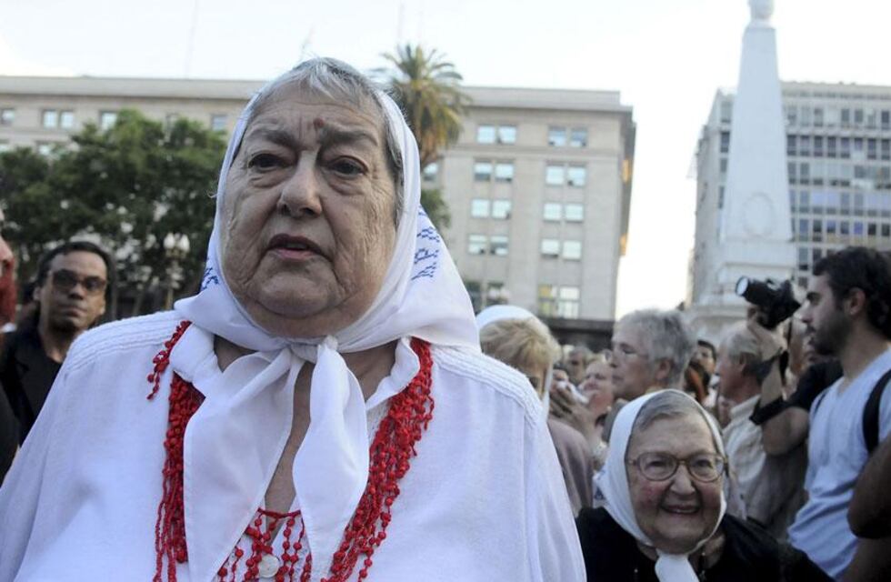 Tiroteo y un herido frente a la casa de Hebe de Bonafini en La Plata