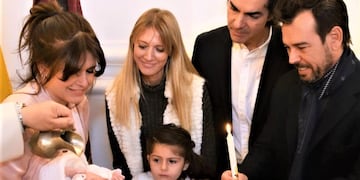 Isabel Macedo y Juan Manuel Urtubey festejaron el bautismo de su hija.