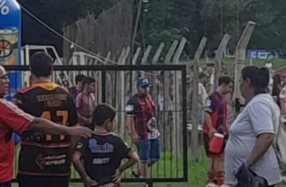 Tragedia en la final de un partido de fútbol: un joven jugador sufrió muerte súbita en Montecarlo