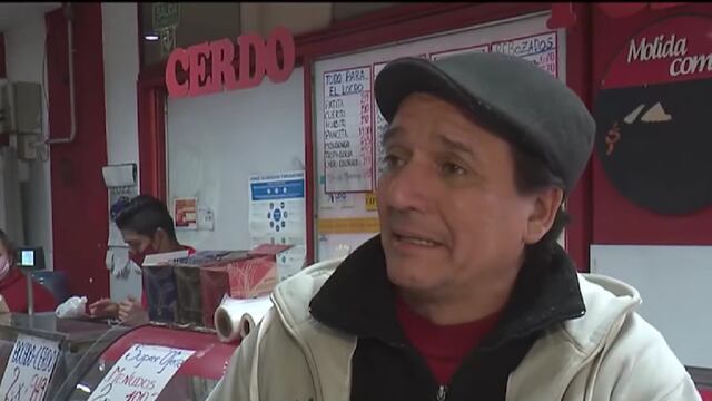 El carnicero se quebró al hablar de la dura situación económica que atraviesa.