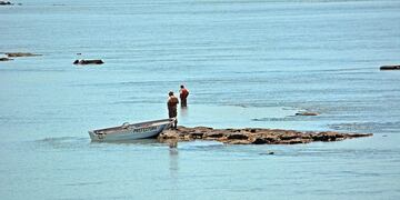 Hallaron el cuerpo del joven ahogado en Playa Los Tomates.