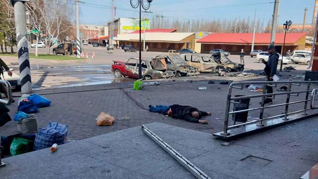 La estación de tren en Kramatorsk sufrió un ataque de misiles rusos que dejó al menos 35 muertos.