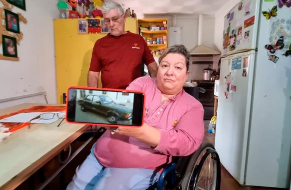 Le robaron su auto adaptado a metros de un hospital: el ruego de una cordobesa que pide que se lo devuelvan