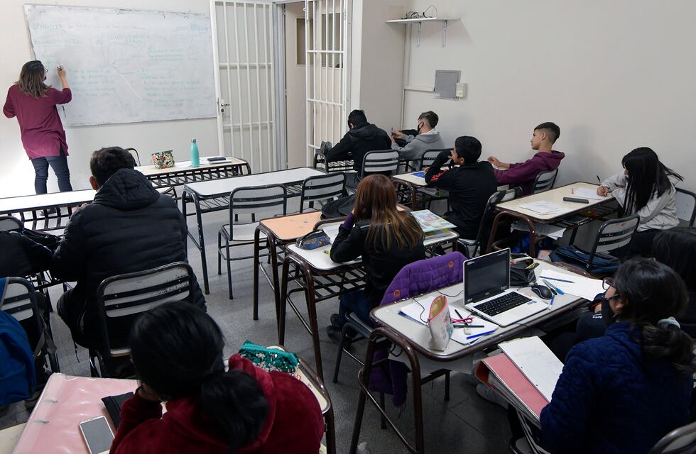 Por la alerta meteorológica, suspenden en Tandil las clases de turno tarde y noche